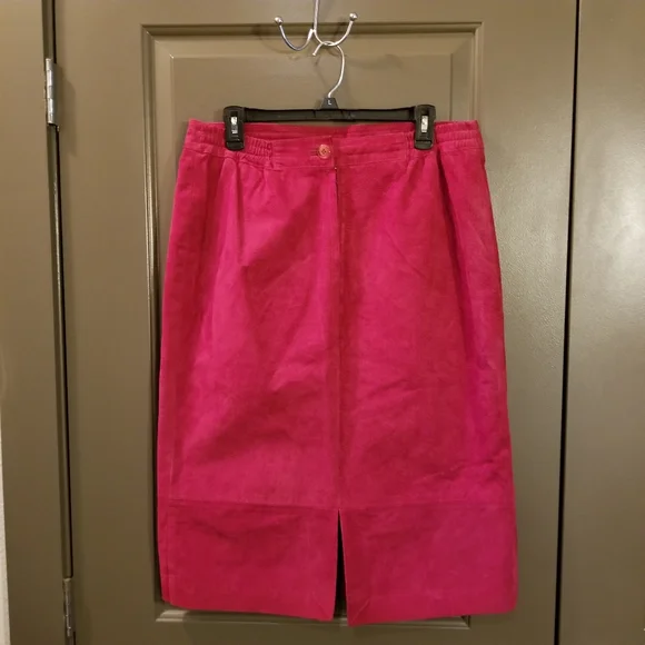 Vintage 70s Fuschia Suede Pencil Skirt Size Large - Picture 3 of 12